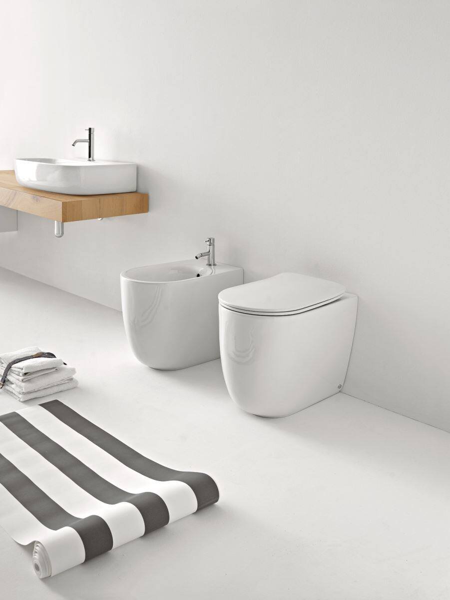 A bathroom from the Orwell collection