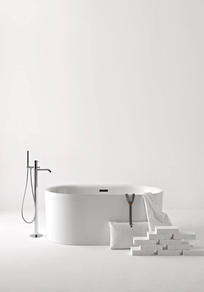 Orwell 145cm Bath