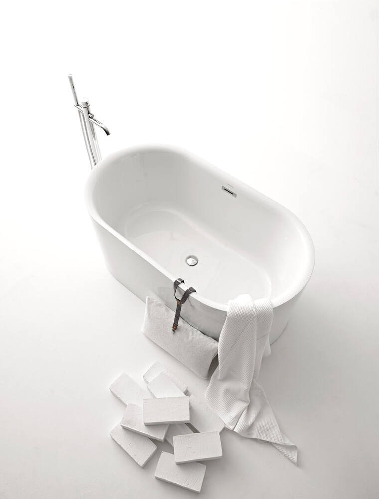 Orwell 145cm Bath